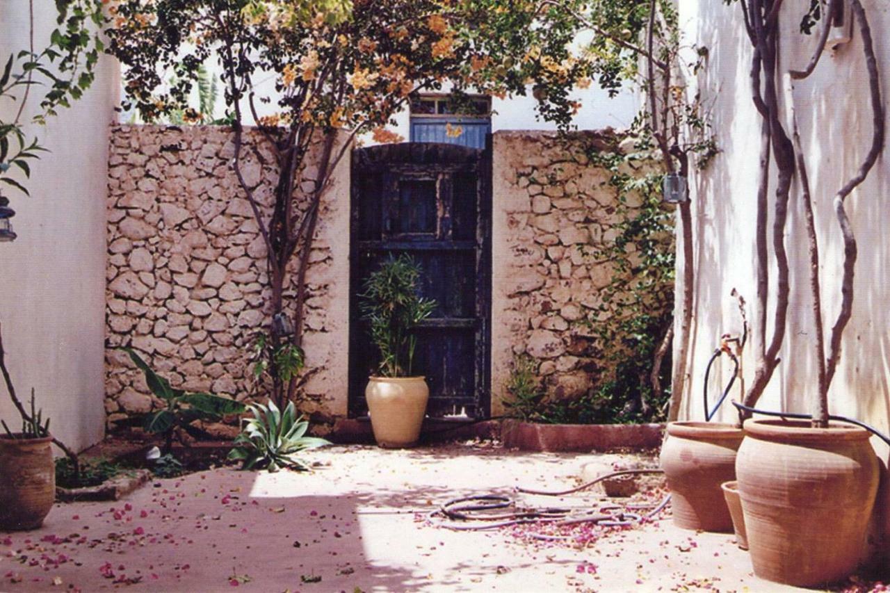 Casa De La Buganvilla Rodalquilar Exterior photo